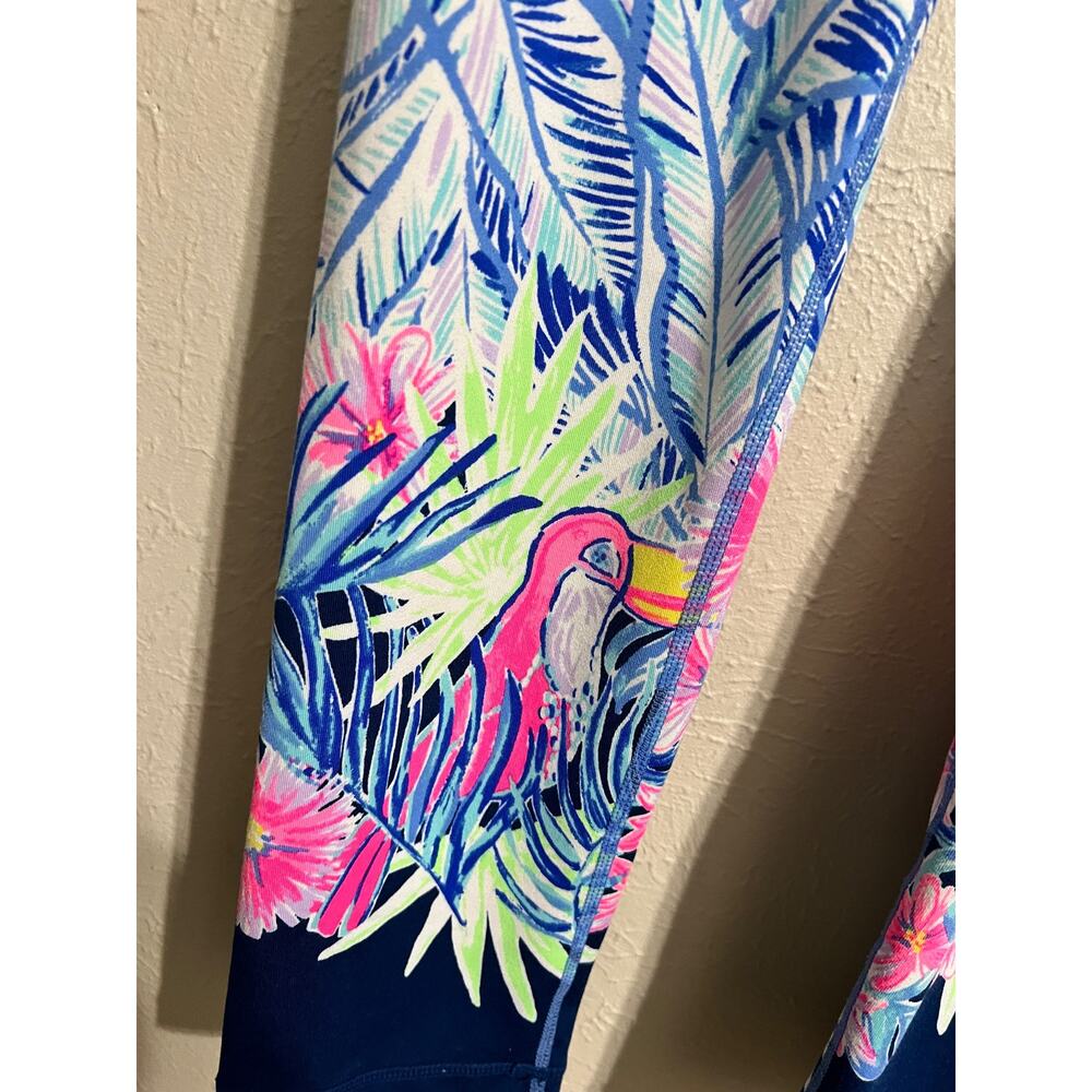 Lilly Pulitzer Luxeletic Workout Capri Length Leggings XS - Picture 3 of 6